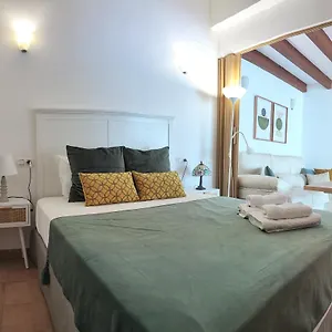 Hostly Sierpes 3 Renewed Families-fibre-parking Optional Appartement